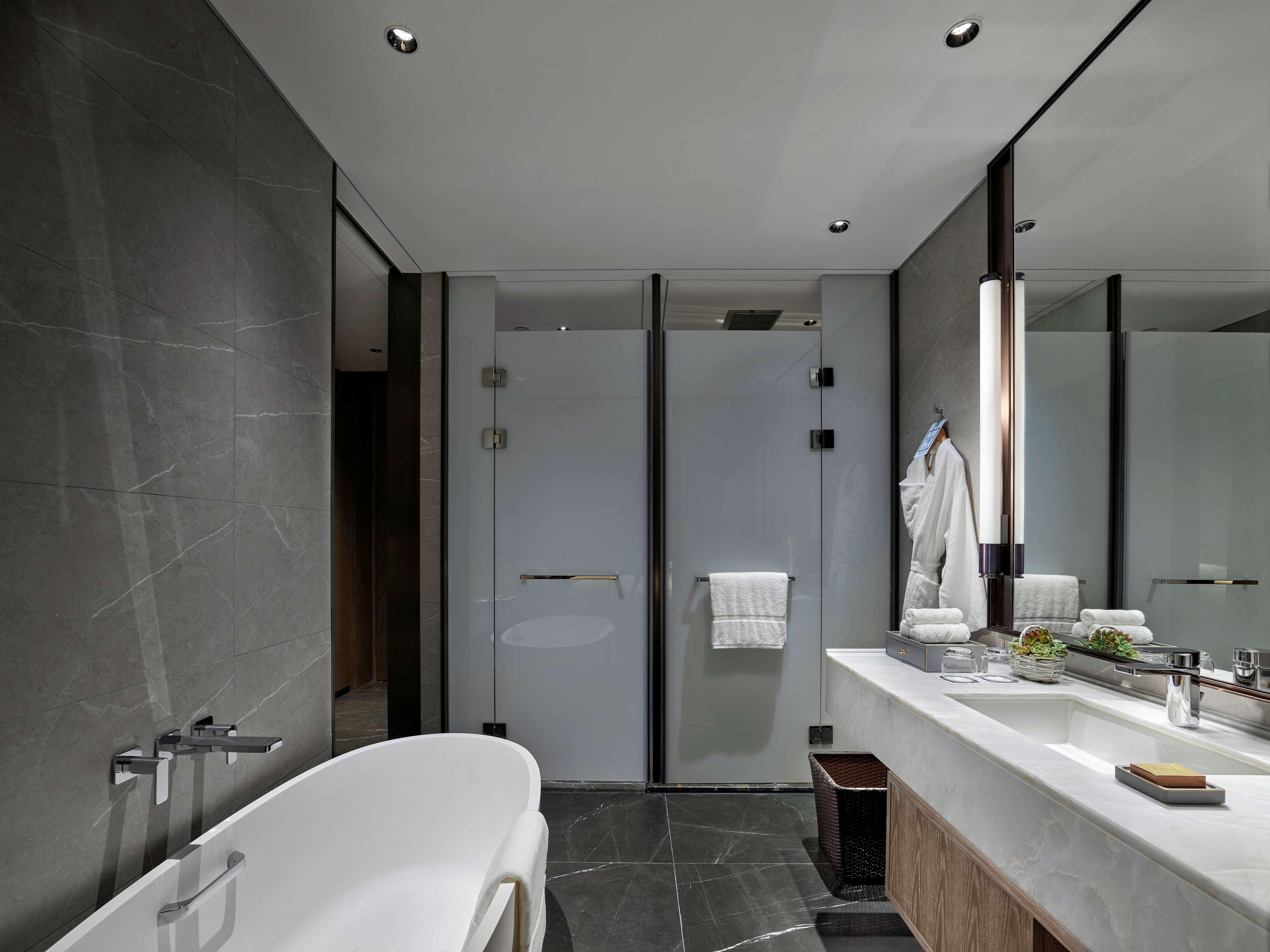 Hilton Jiaxing Hotel Buitenkant foto
